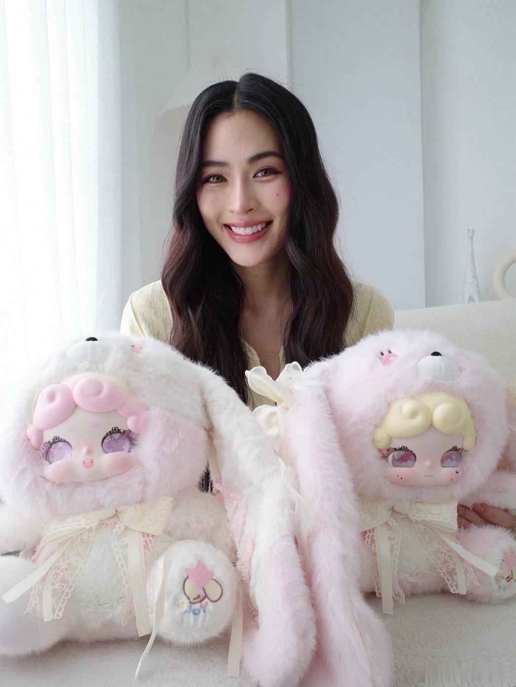 Linglingkwong_邝玲玲runch绘梦婚礼 ✌︎' ֊'每次看着你笑，