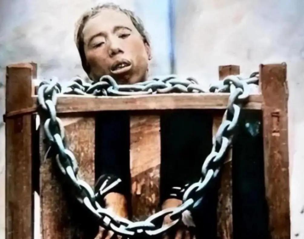 1864年11月，年仅16岁的太平天国幼主洪天贵福被押赴刑场处决，他在来的囚车上