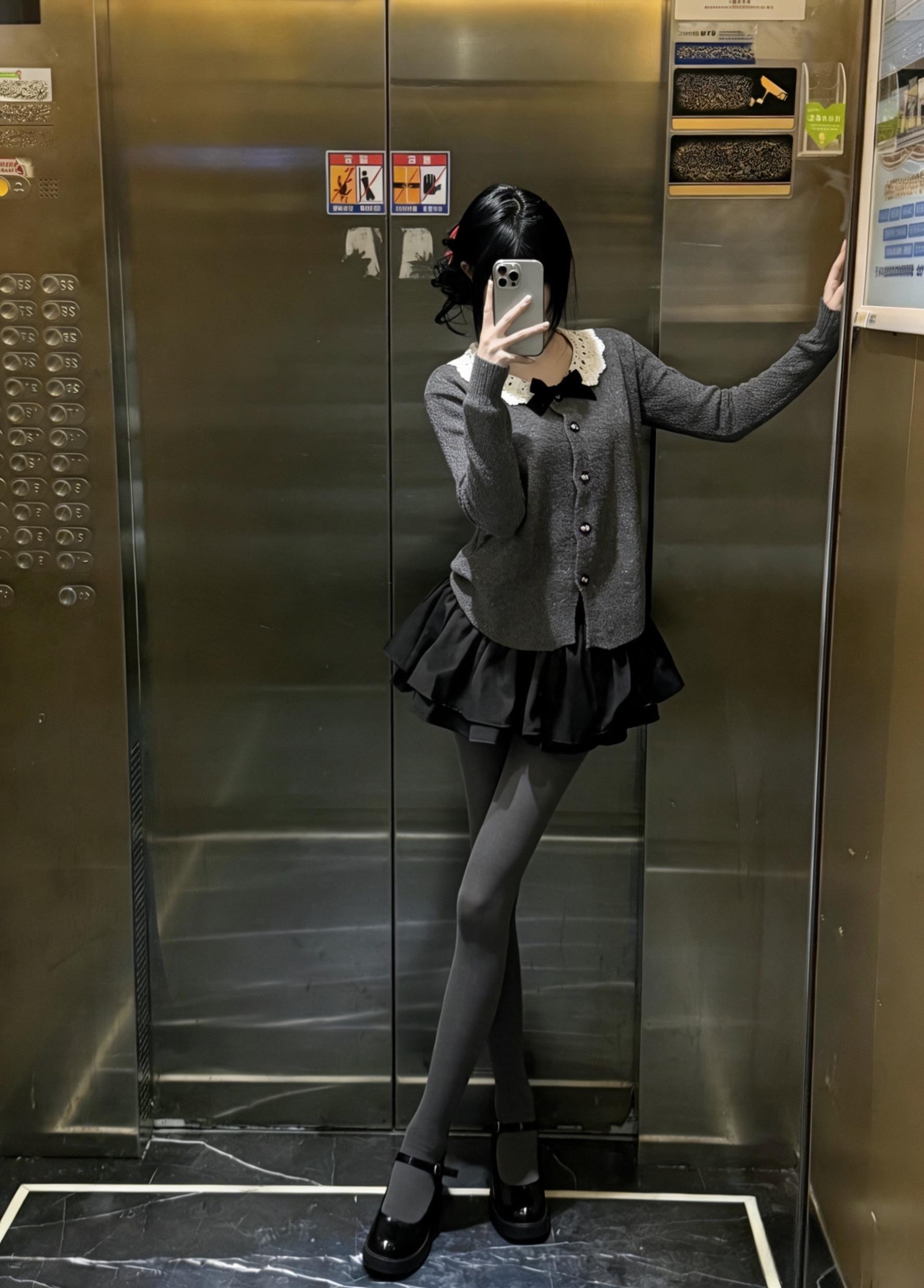 再巨大的伤悲皆已成灰。