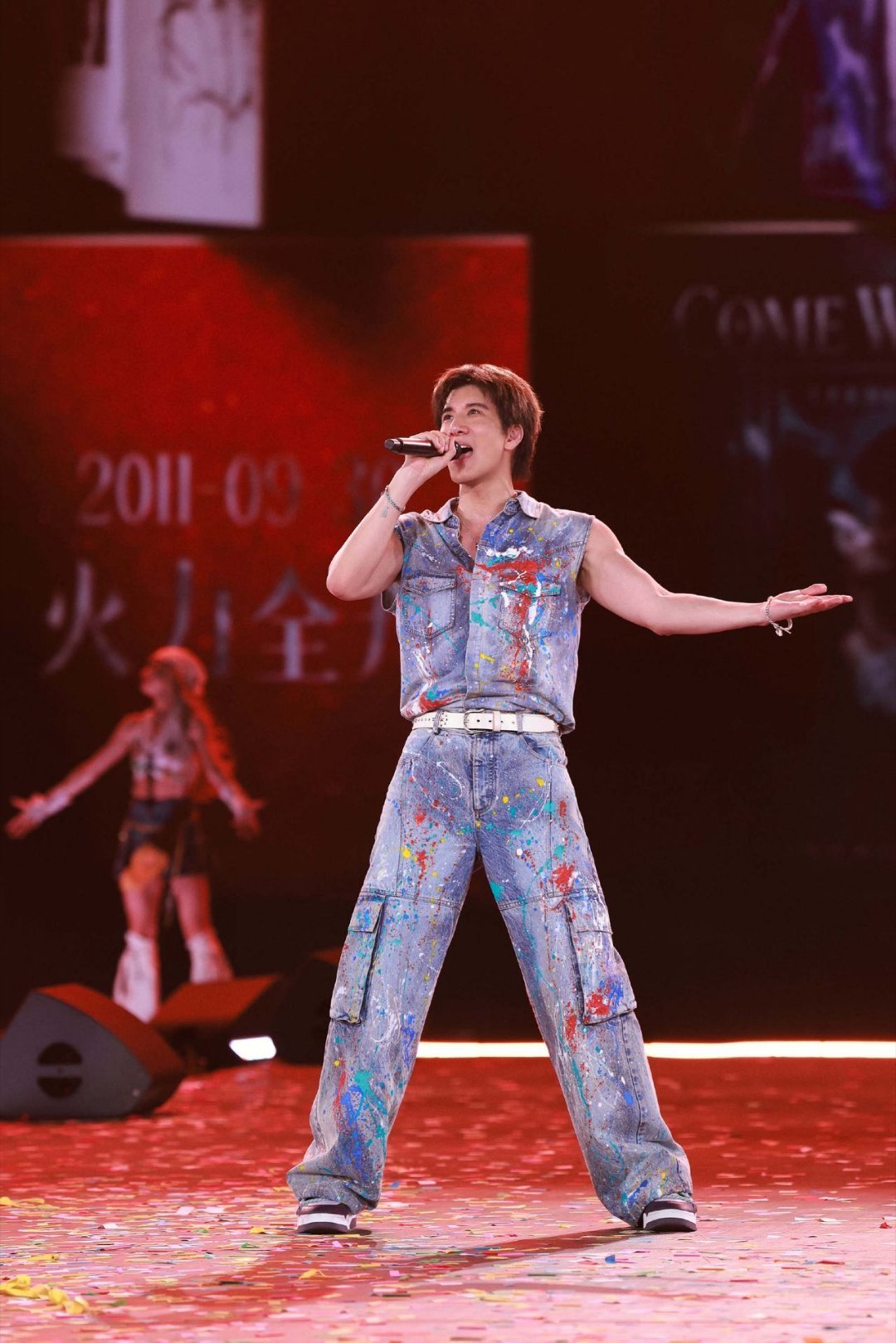 听完王力宏演唱会变宝娟嗓了王力宏演唱会给老己唱爽了 王力宏演唱会现场氛围绝佳，他