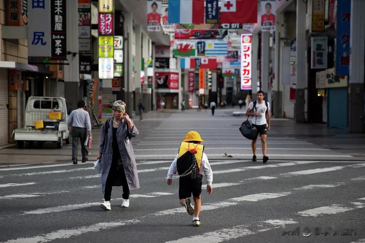 日本教授：到2720年日本将有一名14岁以下儿童
东京时间2025年1月8日，在