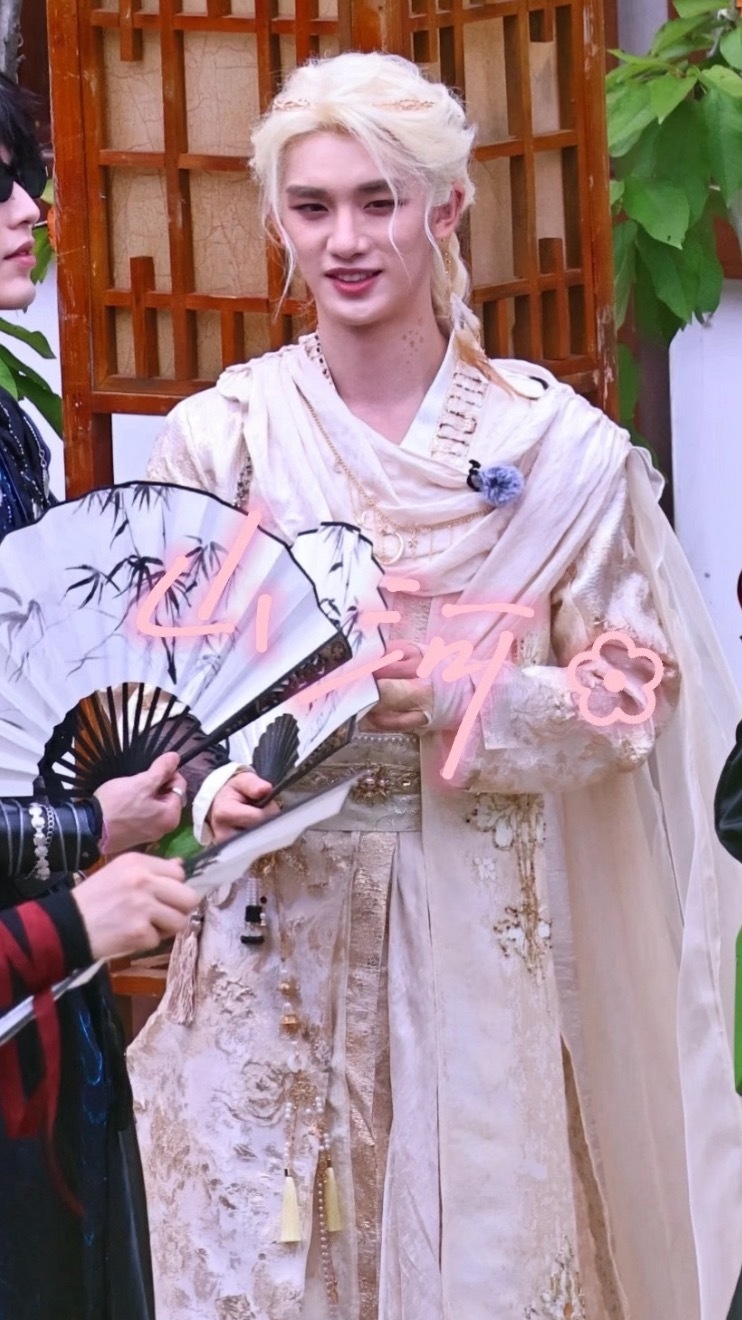 待他笑颜如花 