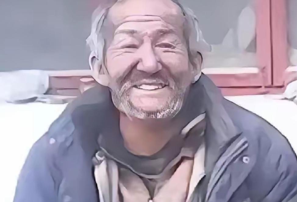 北京一流浪汉因无暂住证被送进收容所，填写籍贯时警察瞬间呆住“您就是大名鼎鼎的杞县