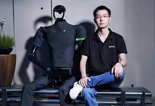 宇树科技股价腰斩，4400亿市值只剩一半，中国股民被割韭菜？
