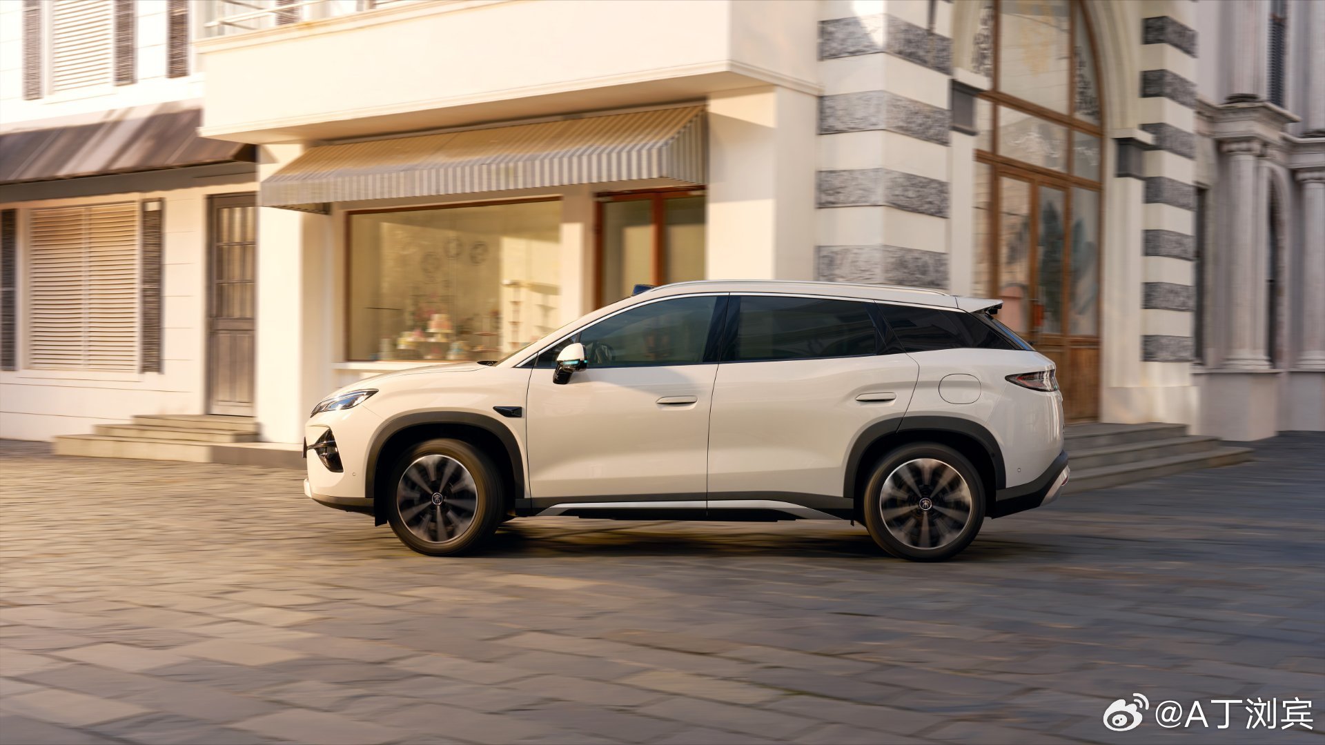 比亚迪宋 Ultra DM-i上市，310公里纯电续航 B级插混 SUV 首次进