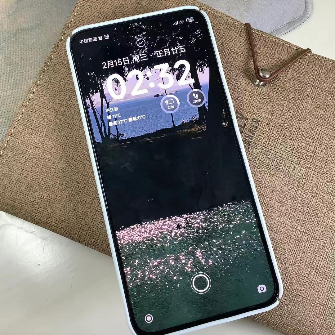 网友：七夕买什么手机送女生？她不喜欢苹果手机[思考]

这女生倒是有点奇怪了，i