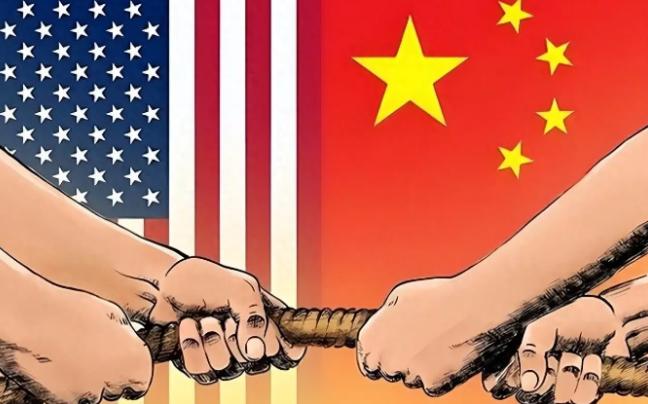 2023年以来，多家美国媒体反复上演荒诞剧：一边炒作"中国军事威胁"，一边呼吁"