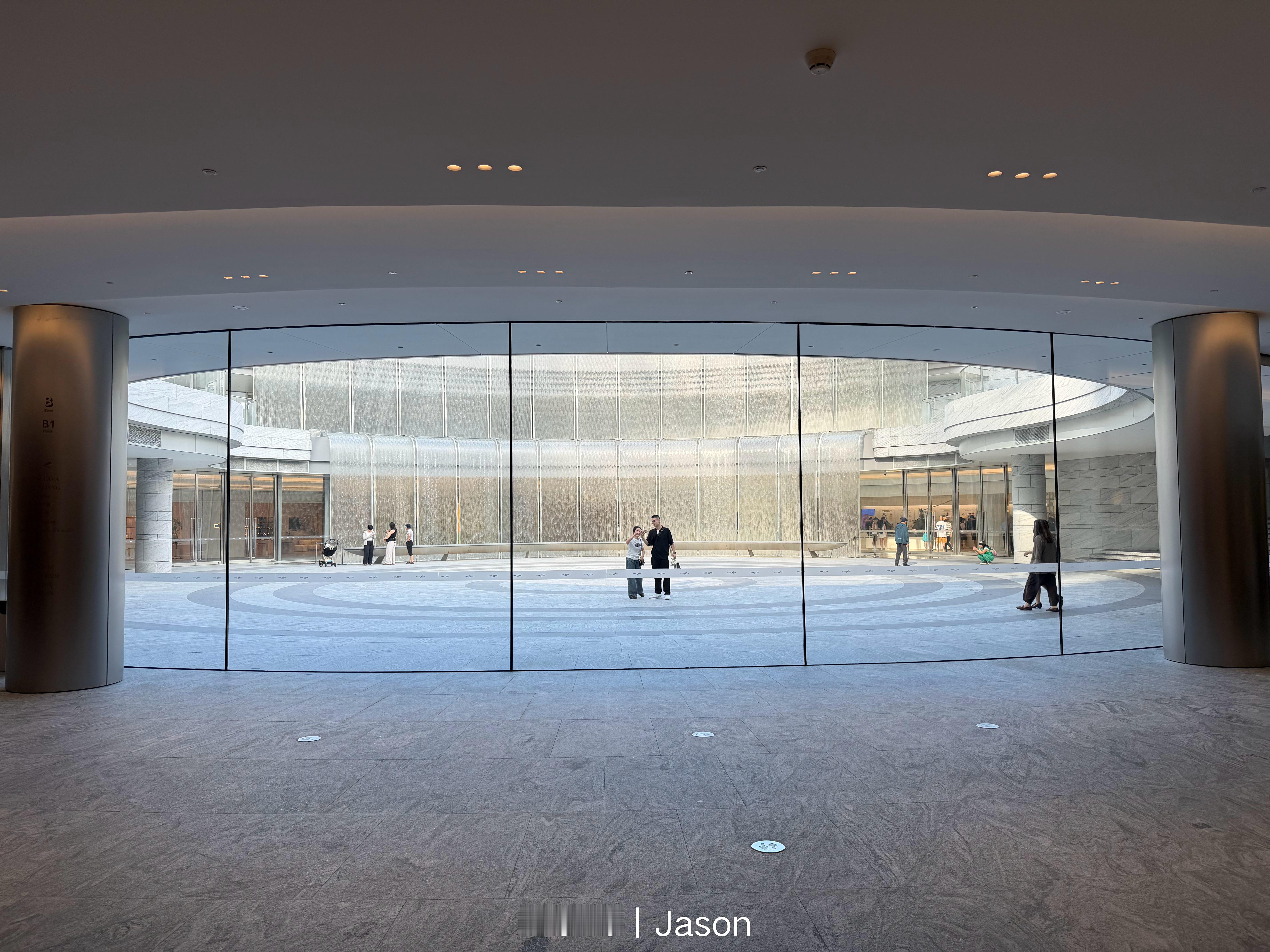 苹果怎么不来深圳湾万象城二期这儿开家 Apple Store？我瞅着这位置好像都