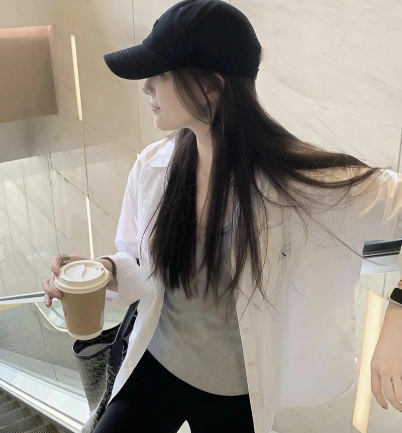 女子坐月子期间和婆婆发生争执
婆婆联合丈夫一起把她赶出了家门
刚出生的双胞胎孩子