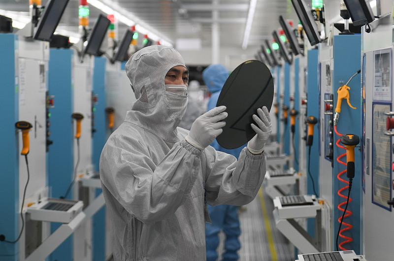 合肥这几年的科创步子迈得是真敢想敢干，完全跳出了早年靠土地财政堆GDP的常规路径