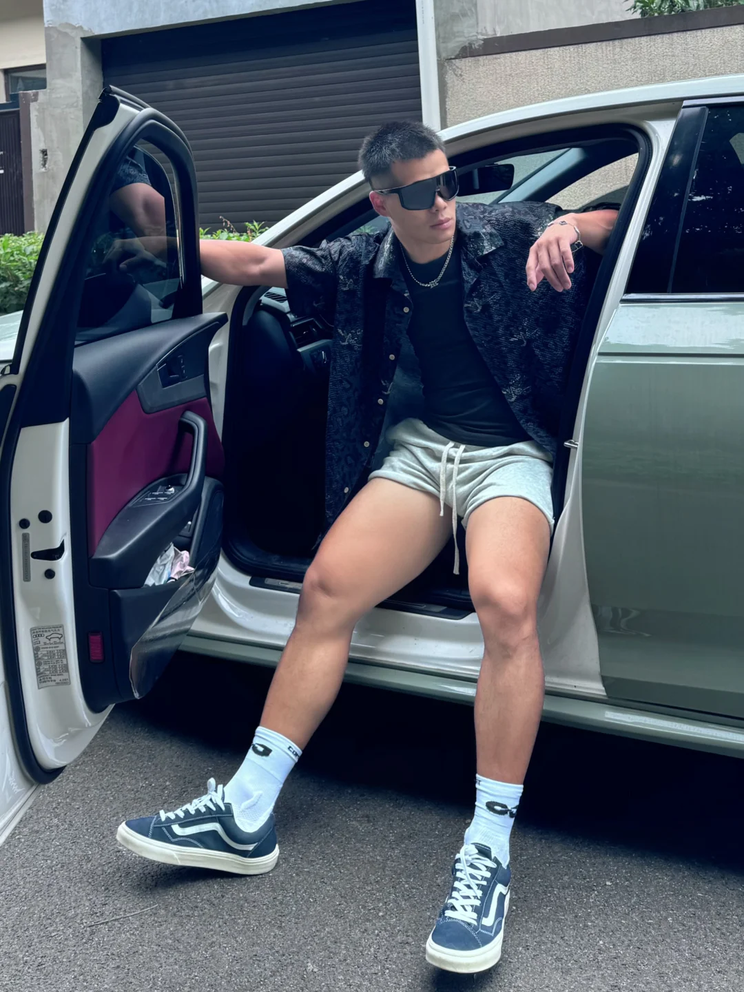 坐下，坐进我的副驾🚗