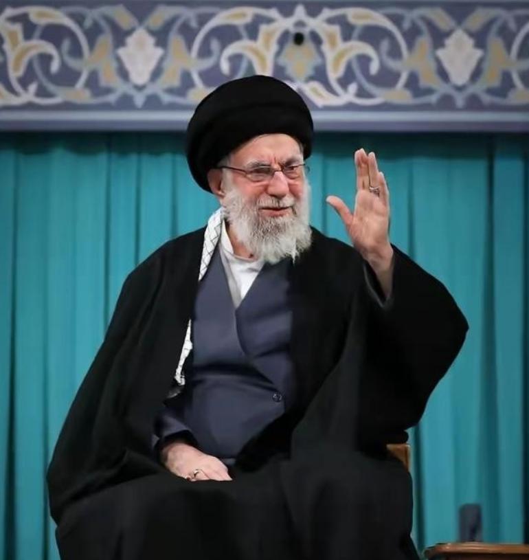 伊朗能打到现在，最该感谢的不只中、俄！而是那套被制裁逼了整整40年才磨出来的、完