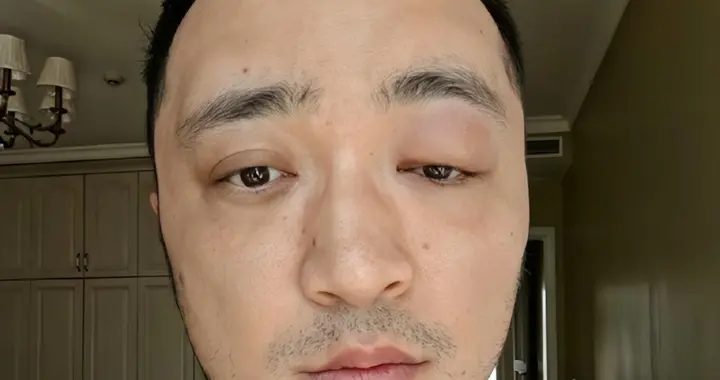 尼格买提刚刚晒照片：别染发！
