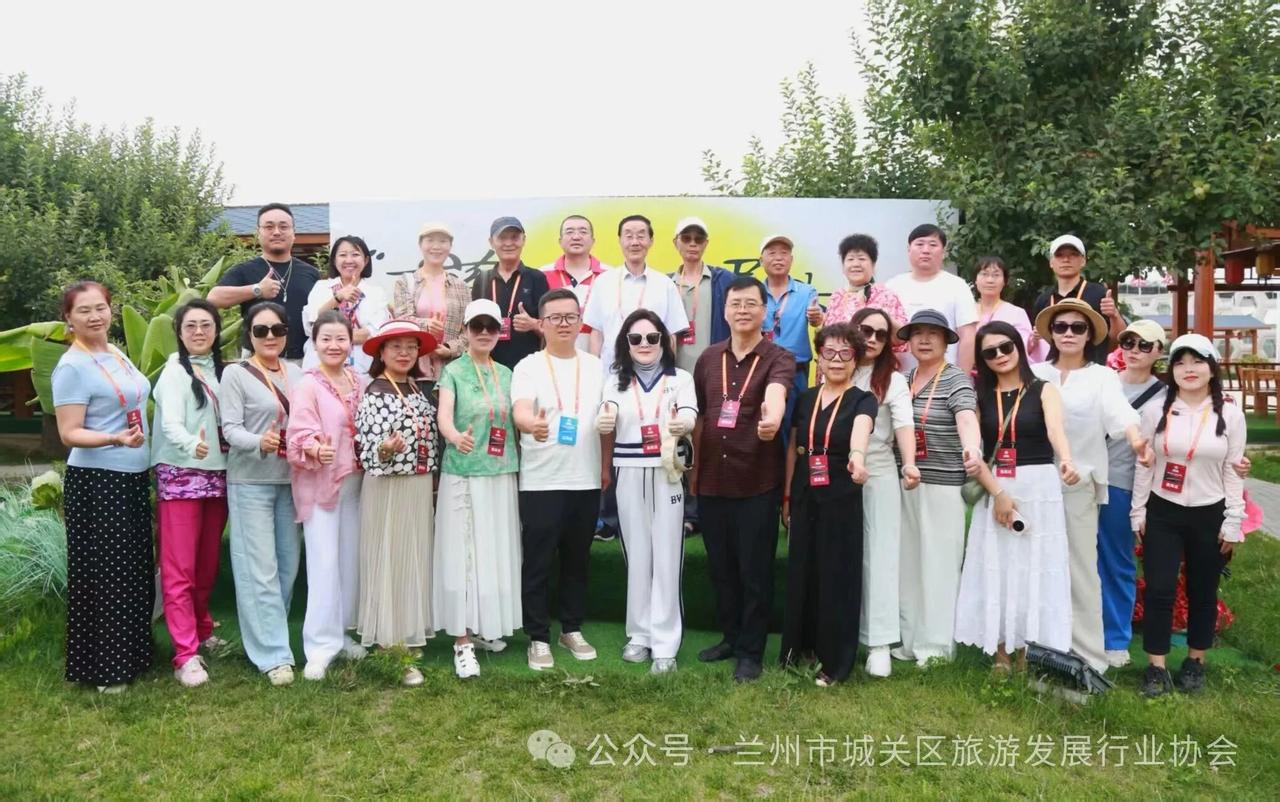 白银第七届黄河风情文化旅游节采访之一

黄河湾绘宿集 乡韵新景引客来

记者王志