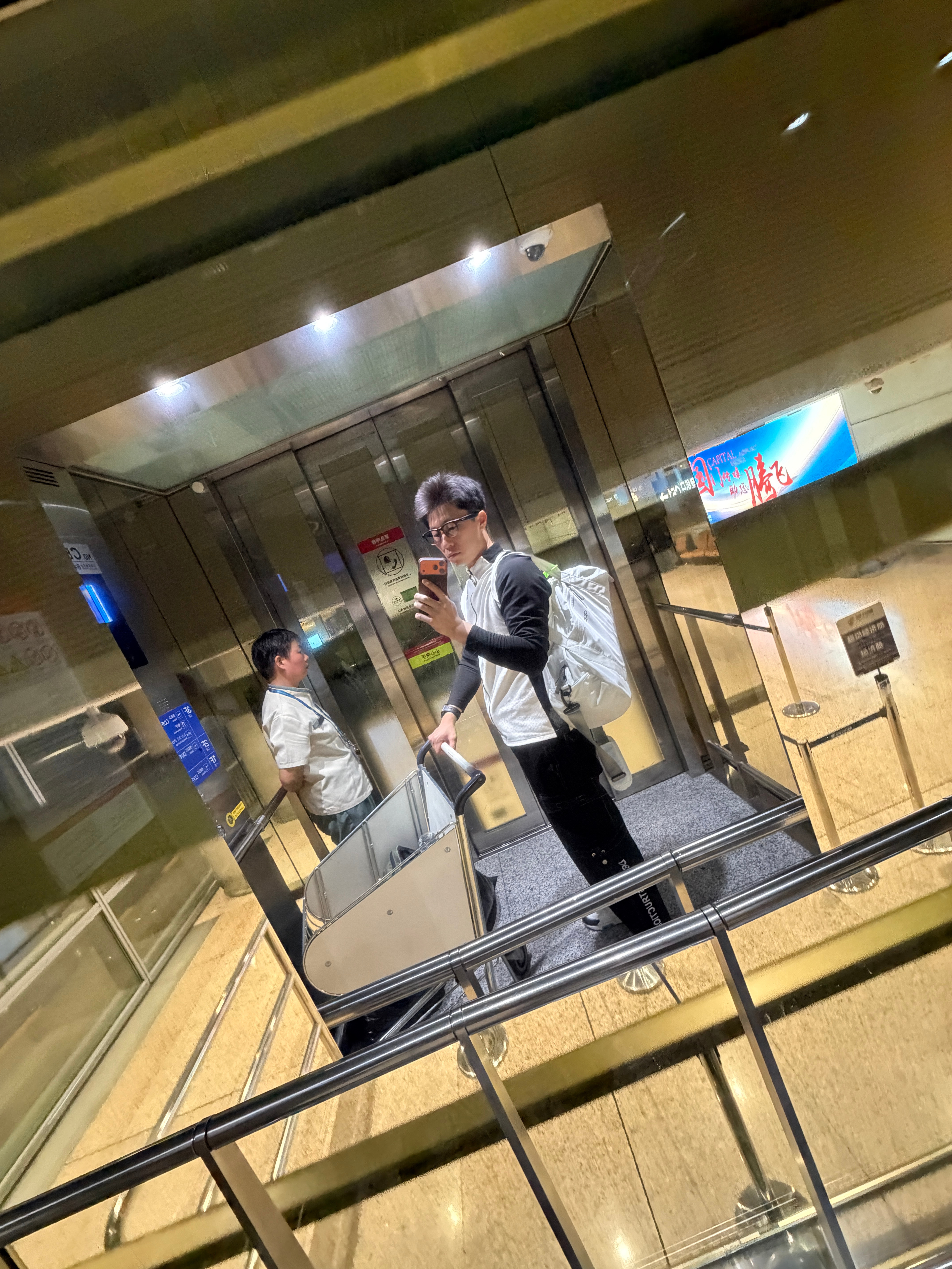 健身完直奔机场✈️晚上飞成都明天参加华为nova 16新品发布会据说会来华为no