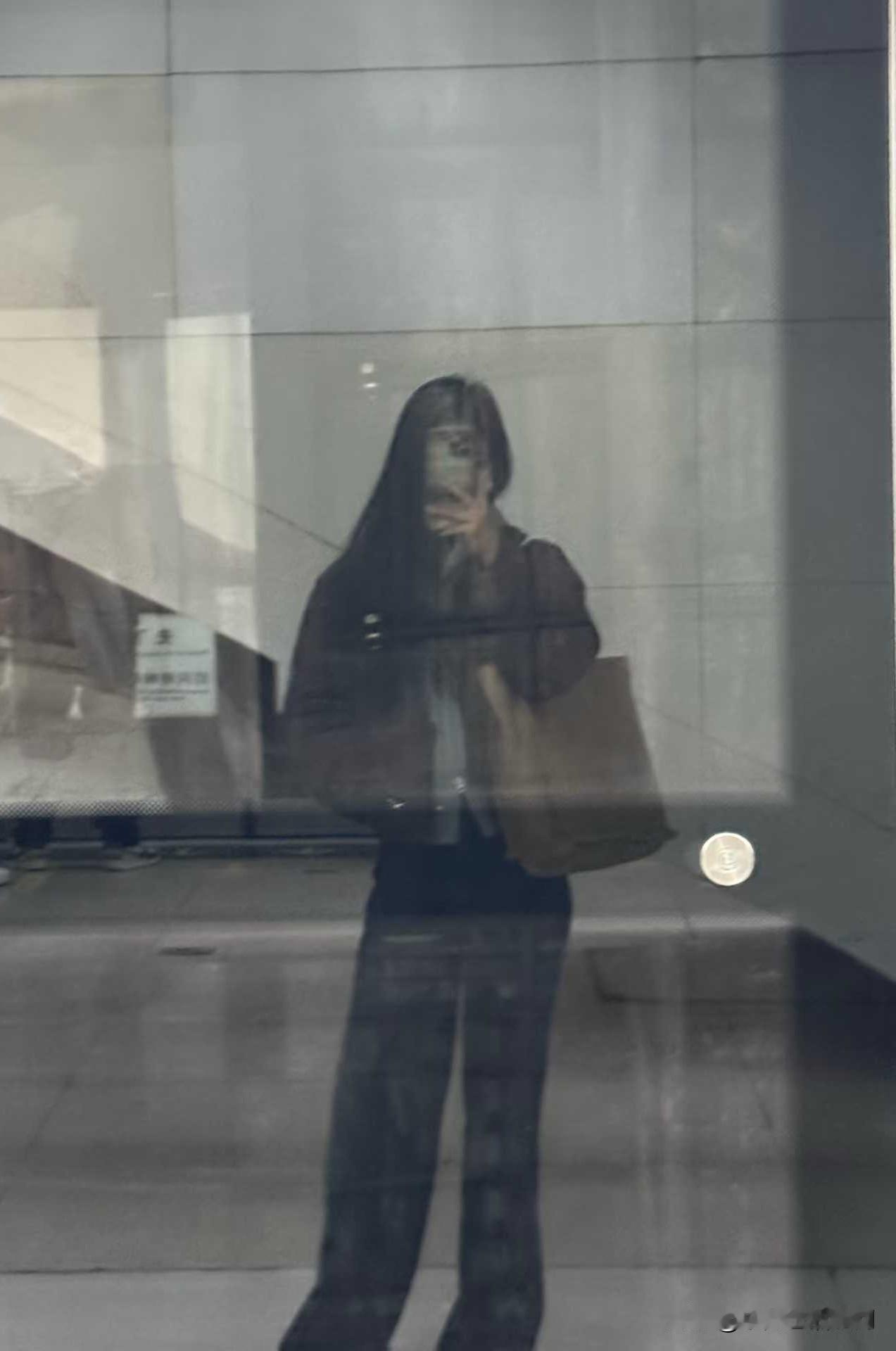 还是地铁站内暖和