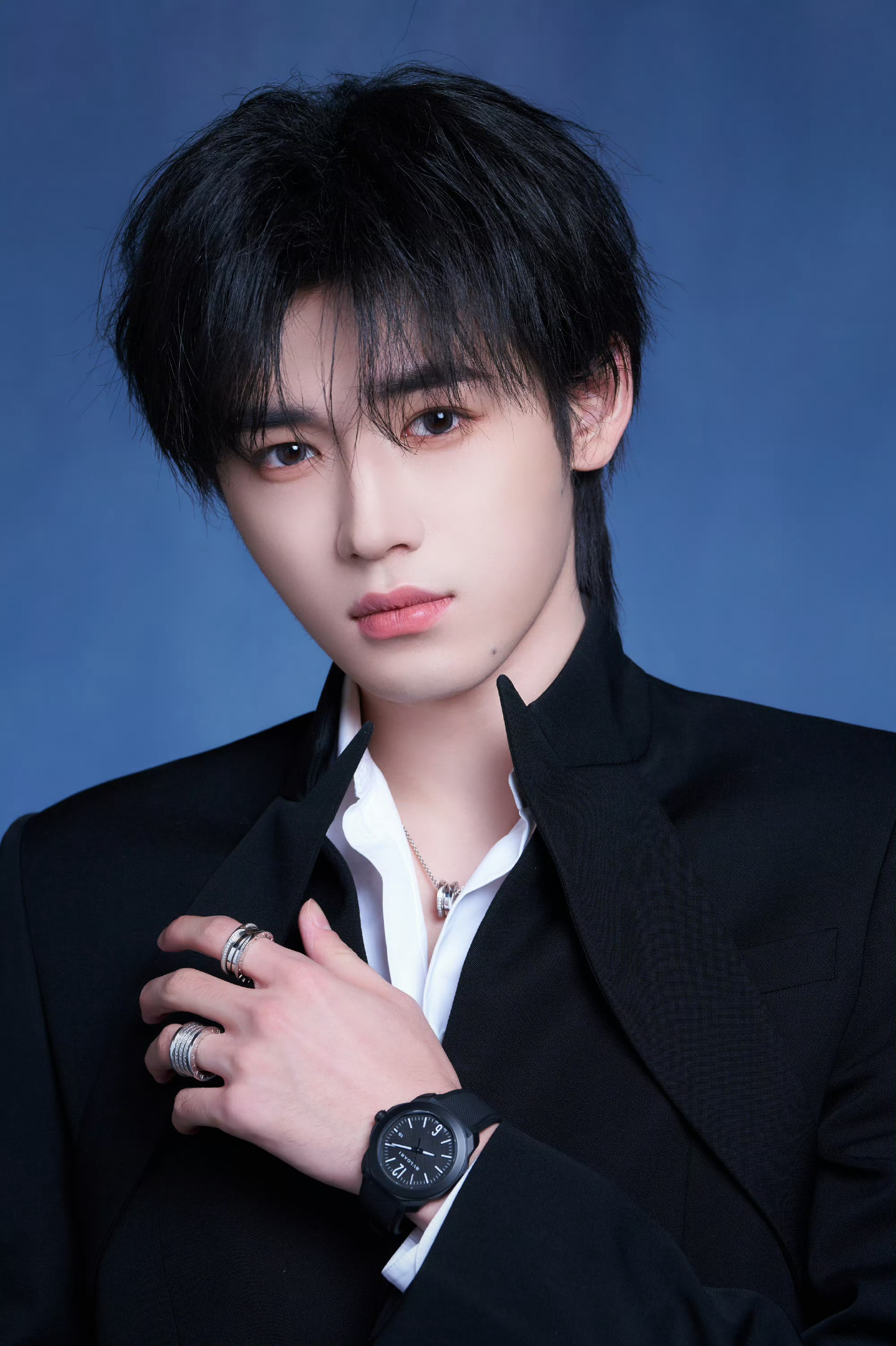 宝格丽珠宝认领了时代少年团的马嘉祺、丁程鑫、宋亚轩、刘耀文、张真源、严浩翔、贺峻