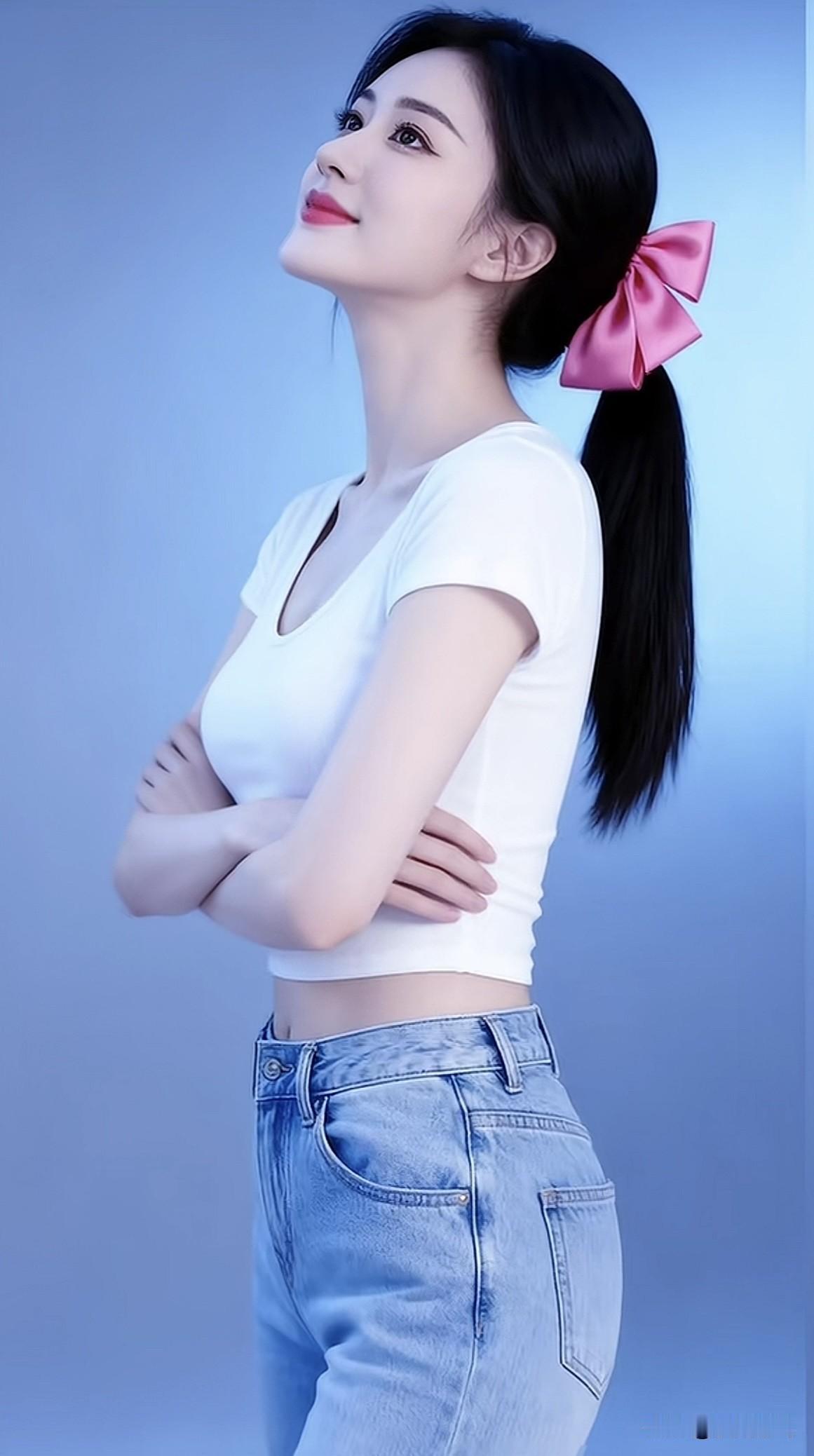 甜美少女风，粉色蝴蝶结发饰，清新白色T恤，牛仔裤，轻松自然。紫色蝴蝶结发饰 少女