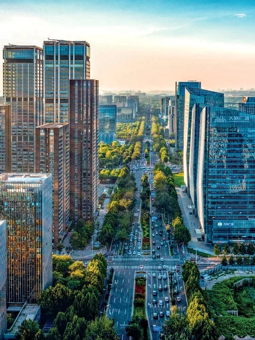 在北京东南的亦庄，既有大自然赋予的美丽风光，又有新时代创造的现代文明。...