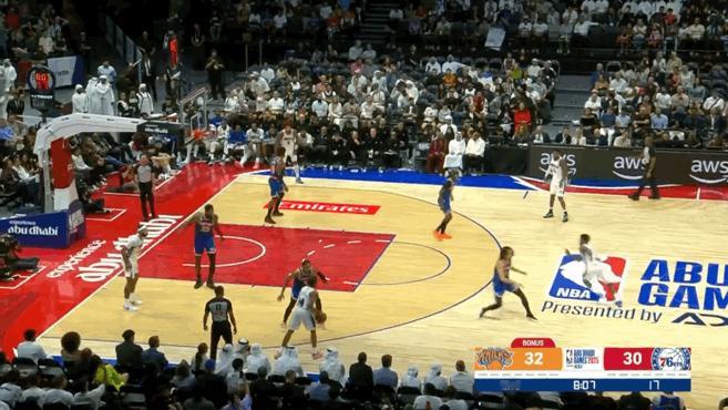 如果，VJ把这个球砸进去…（此球为NBA季前赛首战上半场唯一亮点…） ​​​