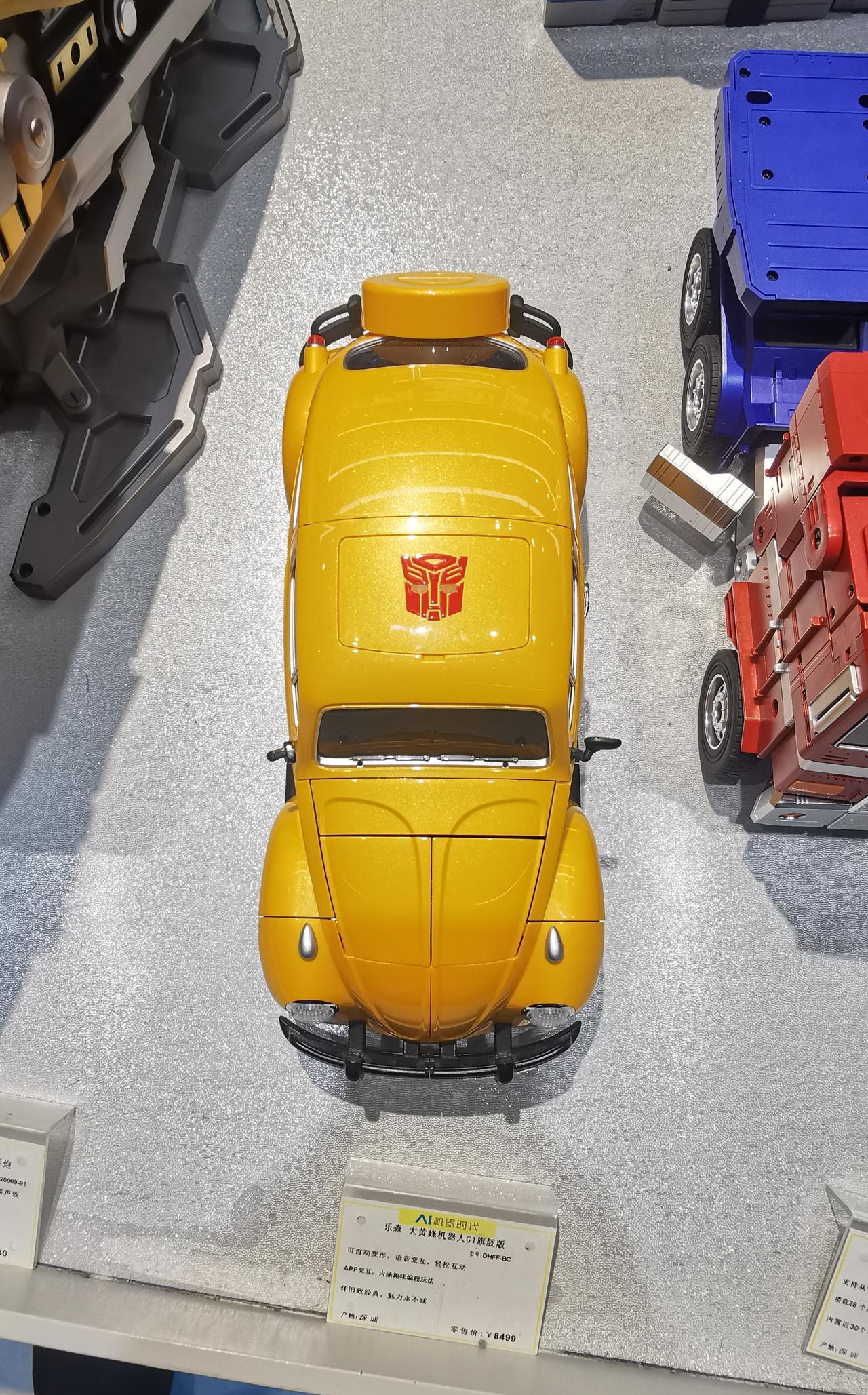 机器人玩具汽车，售价8499元，贵吗？可能对于有钱人来说没啥。