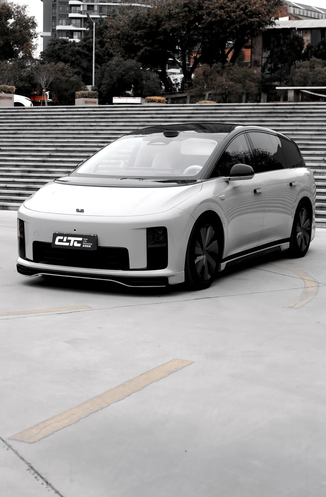 理想i8包围 正式出货