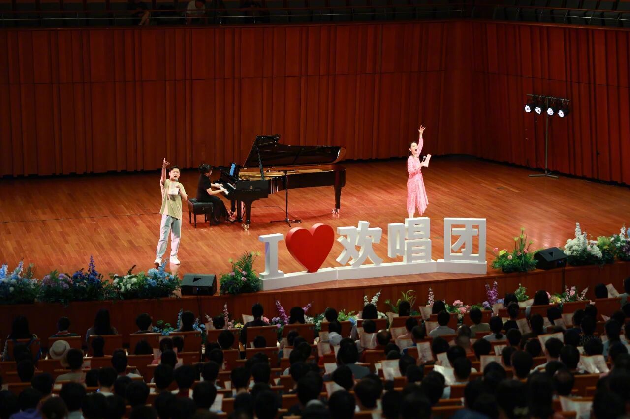 【免费“K歌局”来不来？合肥大剧院欢唱团凭实力“吸粉”】9月14日，合肥大剧院第