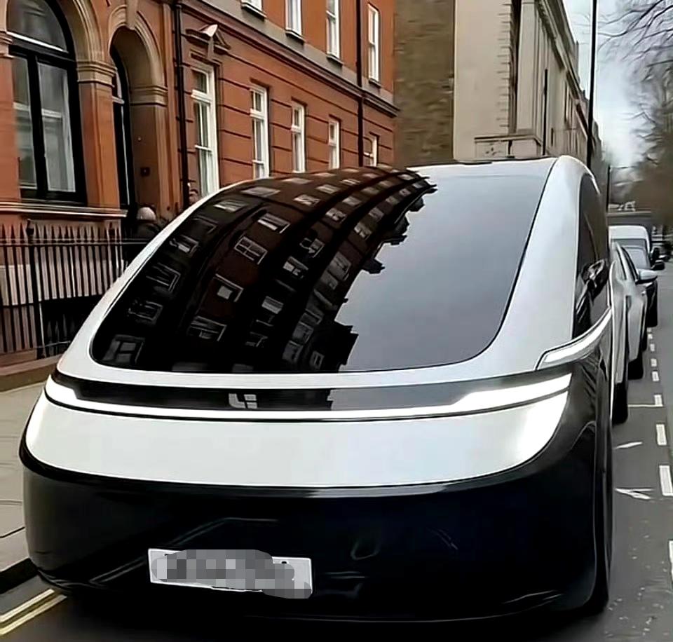 不得不说，只有消费者才是最懂产品的，这网友的设计太绝了，颜值在线，肯定大卖啊！ 