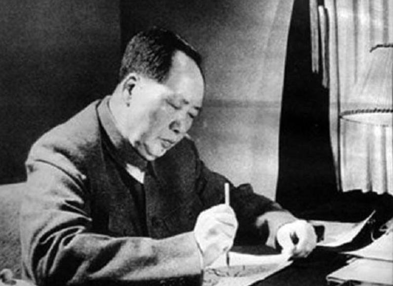 建国后毛主席下令抓捕罗克绍，他竟试图假死脱身，最终却被机警的公安人员揭穿真相！