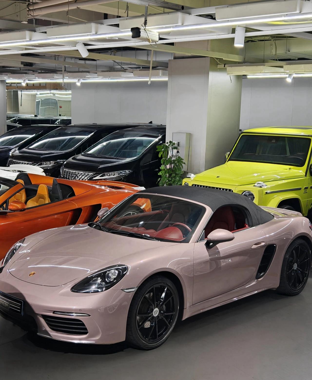 冰梅粉718 Boxster，把浪漫装进车里    23年上牌保时捷718 Bo