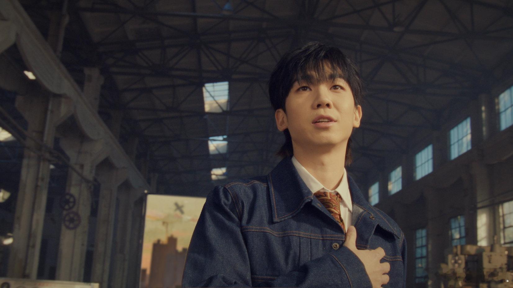 白举纲力量型歌手被白举纲重阳奇妙游舞台圈粉！帅气表现力拉满，歌声传递满满能量，愿