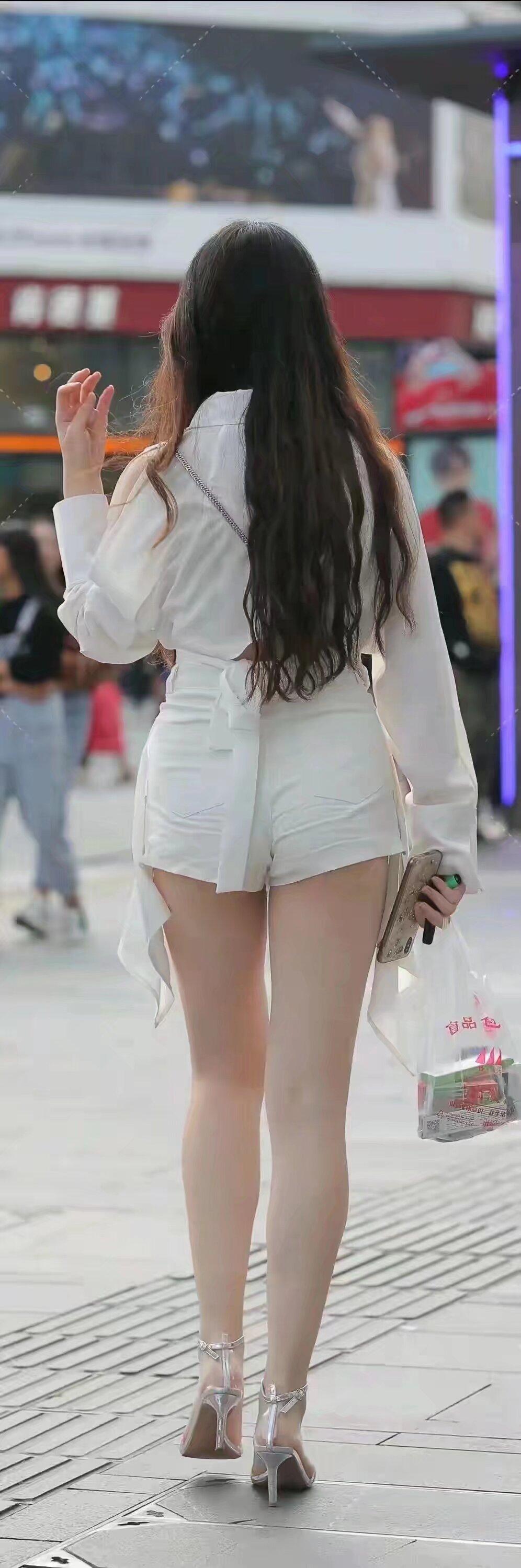 真正的爱，不是所谓的处处博弈，也不是针尖对麦芒的对抗，而是发自内心的尊重，包容和