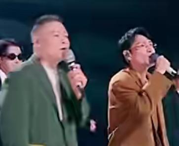 杨宗纬和岳云鹏合唱《欢喜就好》，他们就曾在《天赐的声音第七季》的舞台上合作过这首
