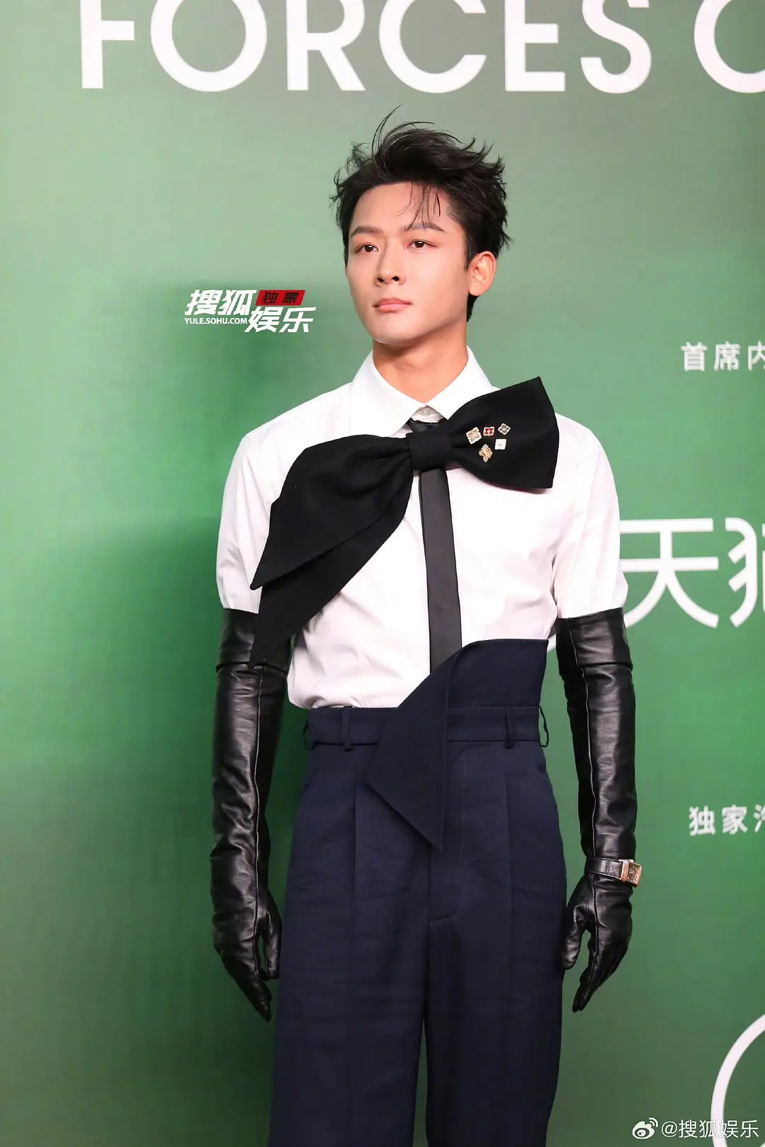 这些丑衣服到底从哪儿批发的啊 ​​​