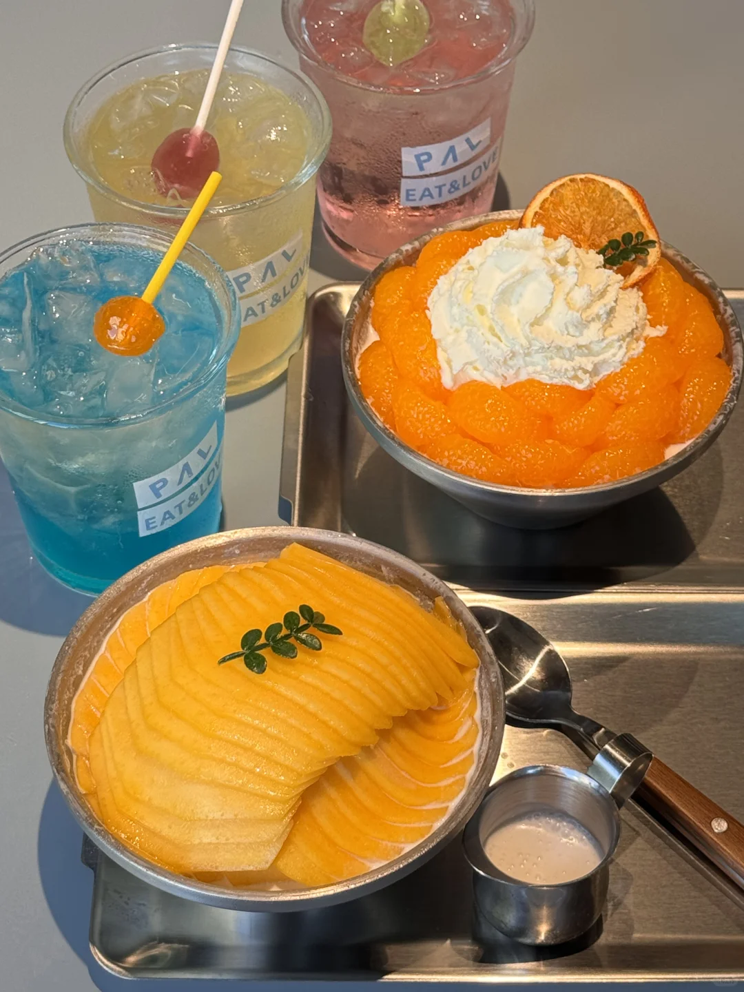 不在首尔！！在南京！！！