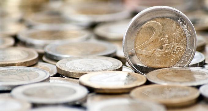 2026年1月14日起俄罗斯联邦中央银行

在俄罗斯联邦境内设定了美元与欧元兑俄