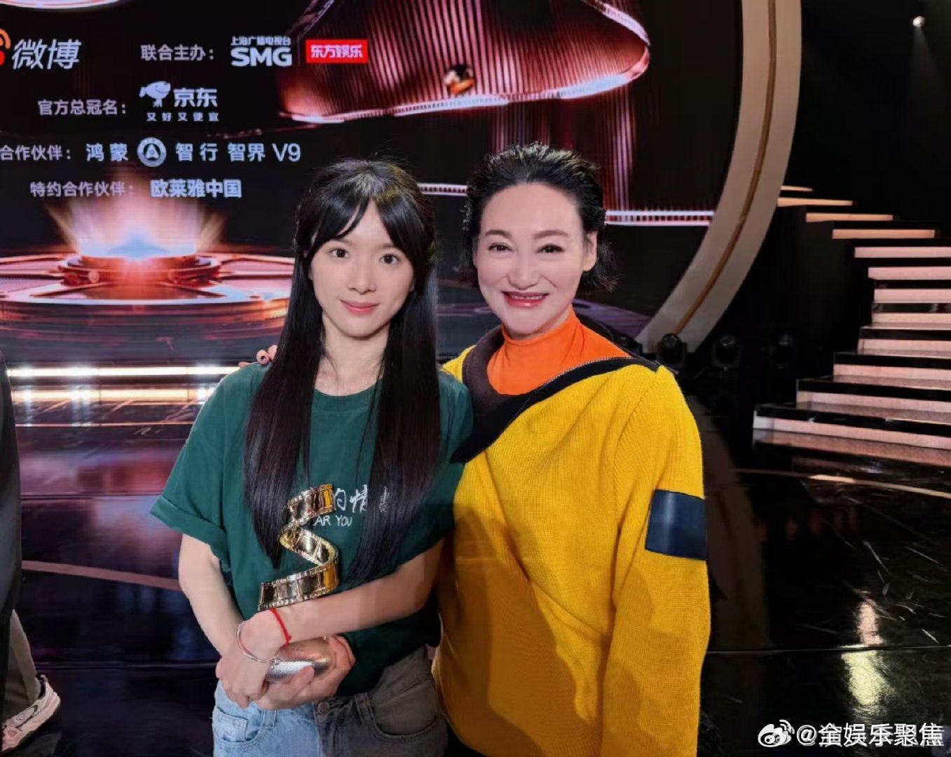 李思潼晒与惠英红合照李思潼晒与惠英红杨千嬅合照 李思潼晒与惠英红杨千嬅合照杨千嬅