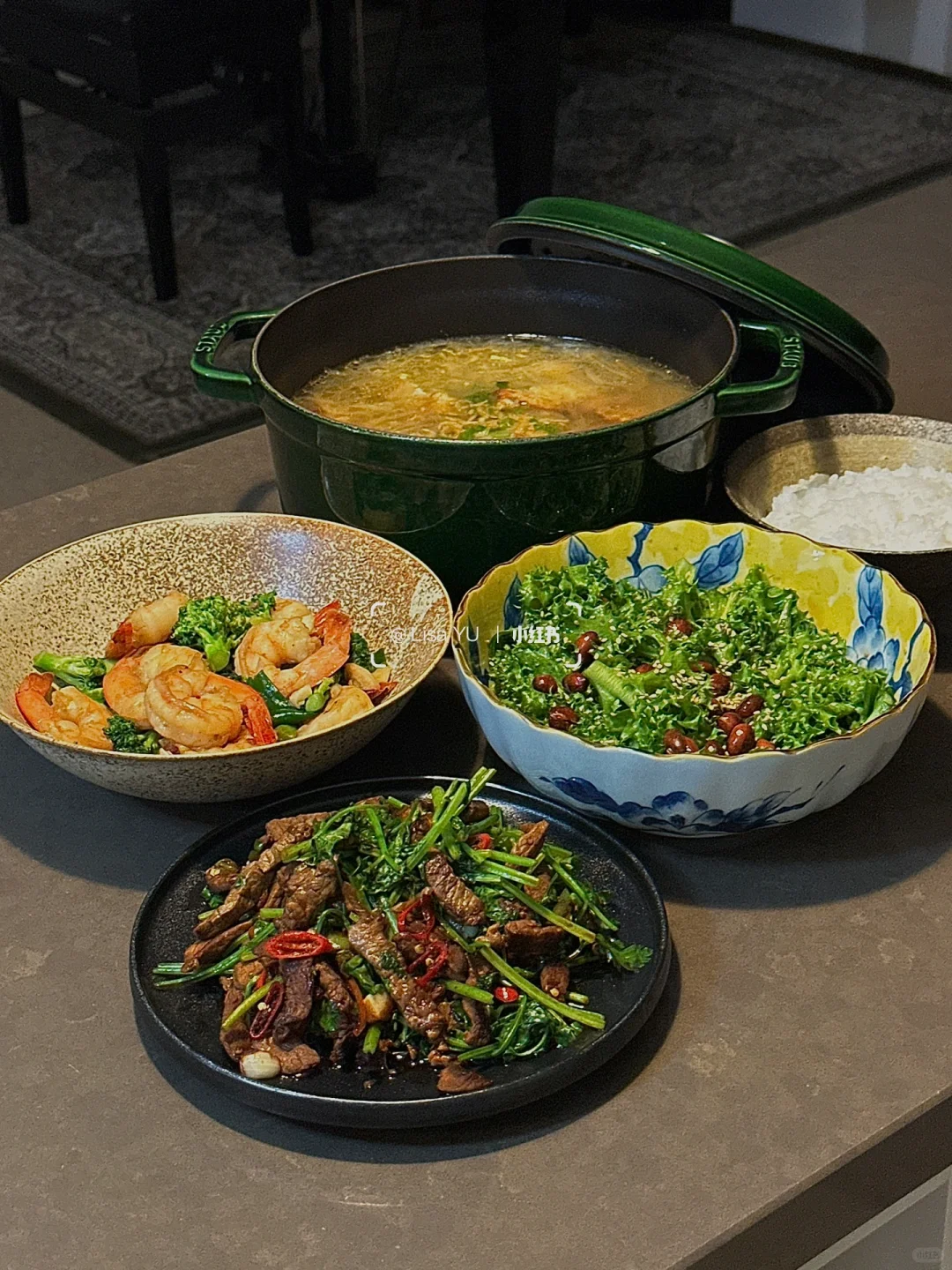 晚餐｜香菜牛肉🧆｜凉拌苦菊｜大虾炒花菜🦐
