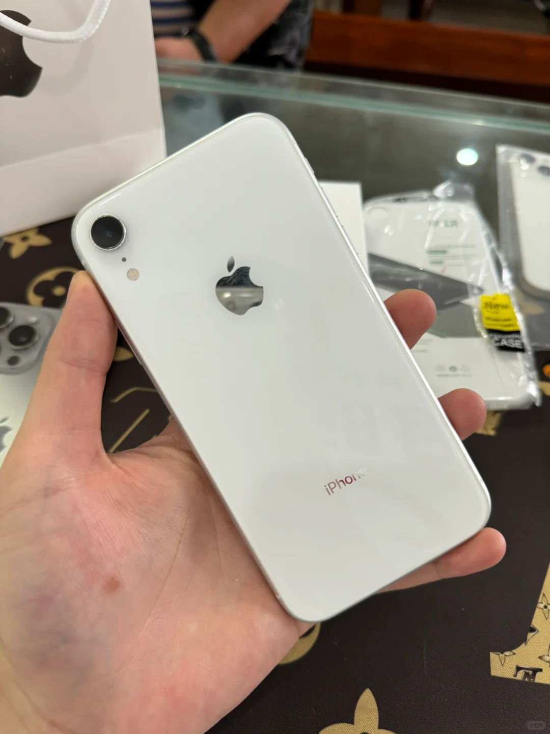 苹果Xr 白色128G 国行 100%电池 97-98新