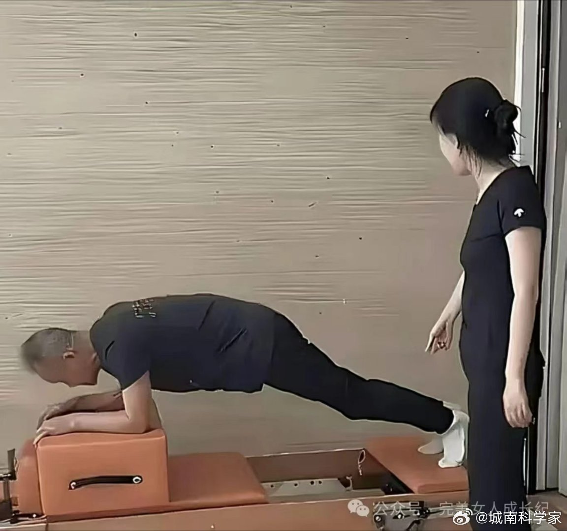 人老了，不如狗… ​​​