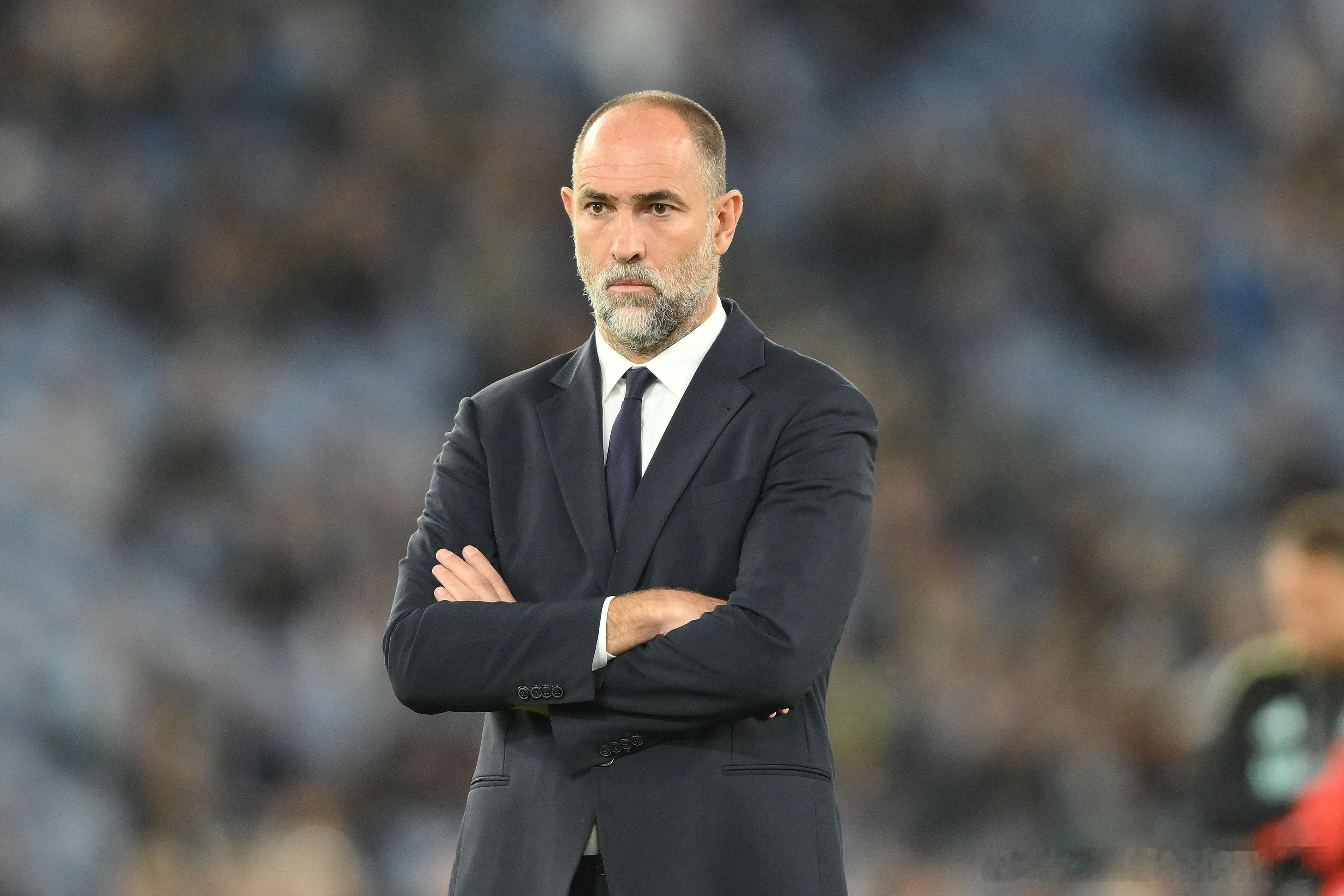 2月13日 据记者莫雷托报道，热刺选帅考虑图多尔。热刺主帅弗兰克下课，俱乐部正在