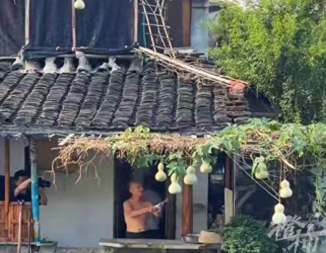 “葫芦娃爷爷”把7个葫芦剪了，游客量陡增，绍兴文旅回应