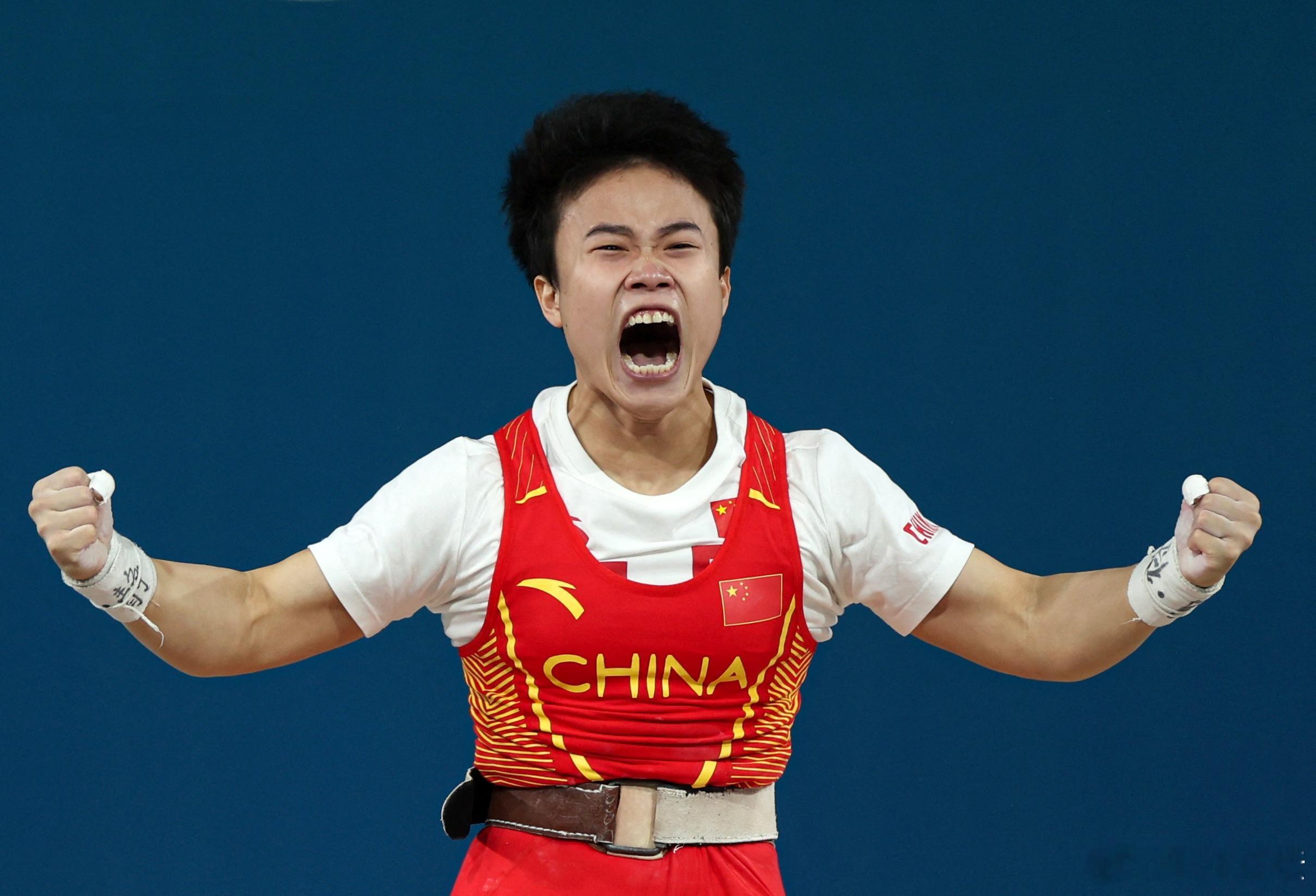 #侯志慧打破挺举奥运会纪录# 怎么说呢，严谨一点是挺举开把110公斤就成功了，第