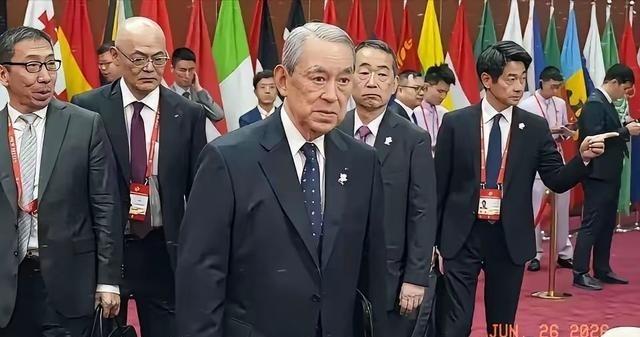 一千多年了，日本人对中国的策略没有改变，如今熟悉的剧本又开始了，他们又把唐朝时期