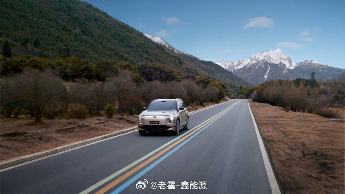 什么车敢0电量挑战高环193km时速增程车有个老梗叫"满电龙、亏电虫"，说的就是