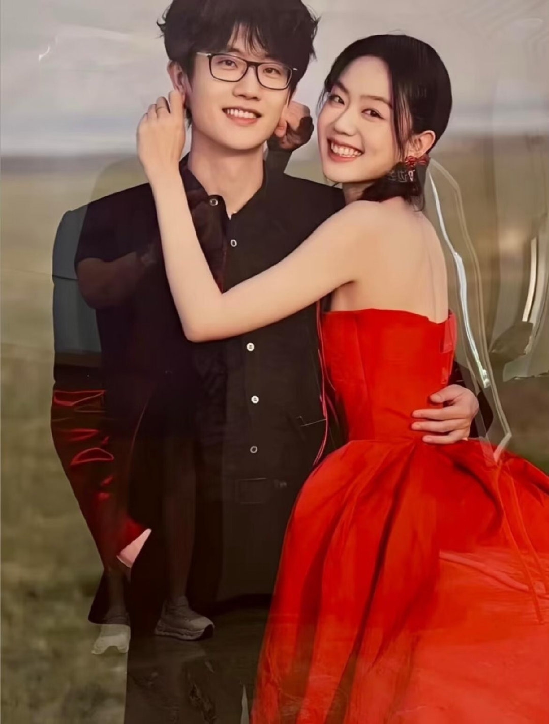 看得出来许嵩很爱冯禧能看出许嵩很珍惜这段关系演唱会现场的临场改动太好嗑，许嵩及时