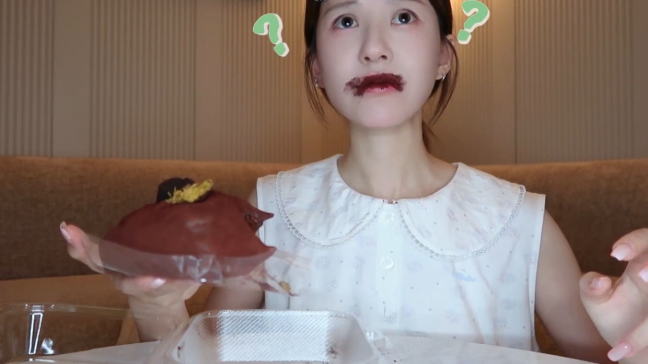 吃前吃后对比，笑吐了哈哈哈哈哈 露儿的眉毛太有意思了