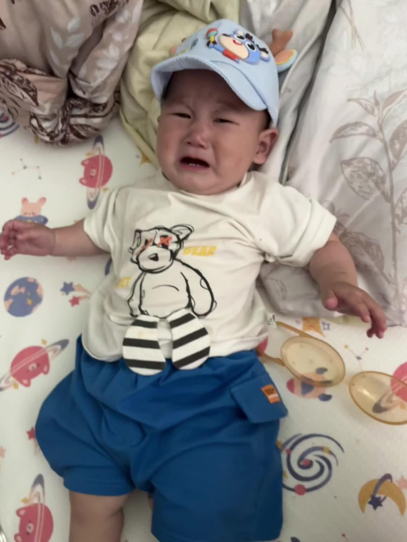 人类幼崽成长记 委屈巴巴