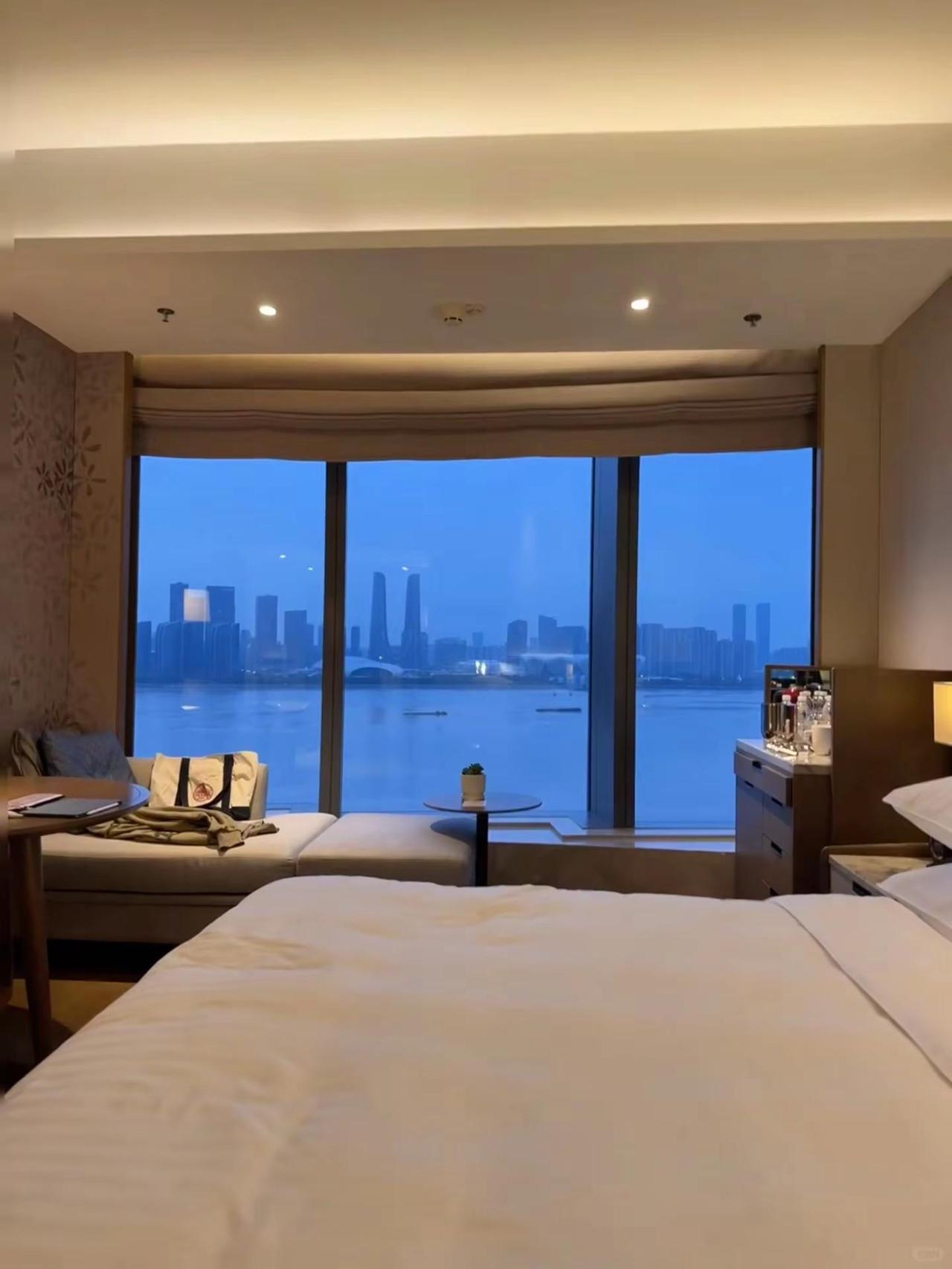 杭州雷迪森酒店270°一线江景也太美了吧
