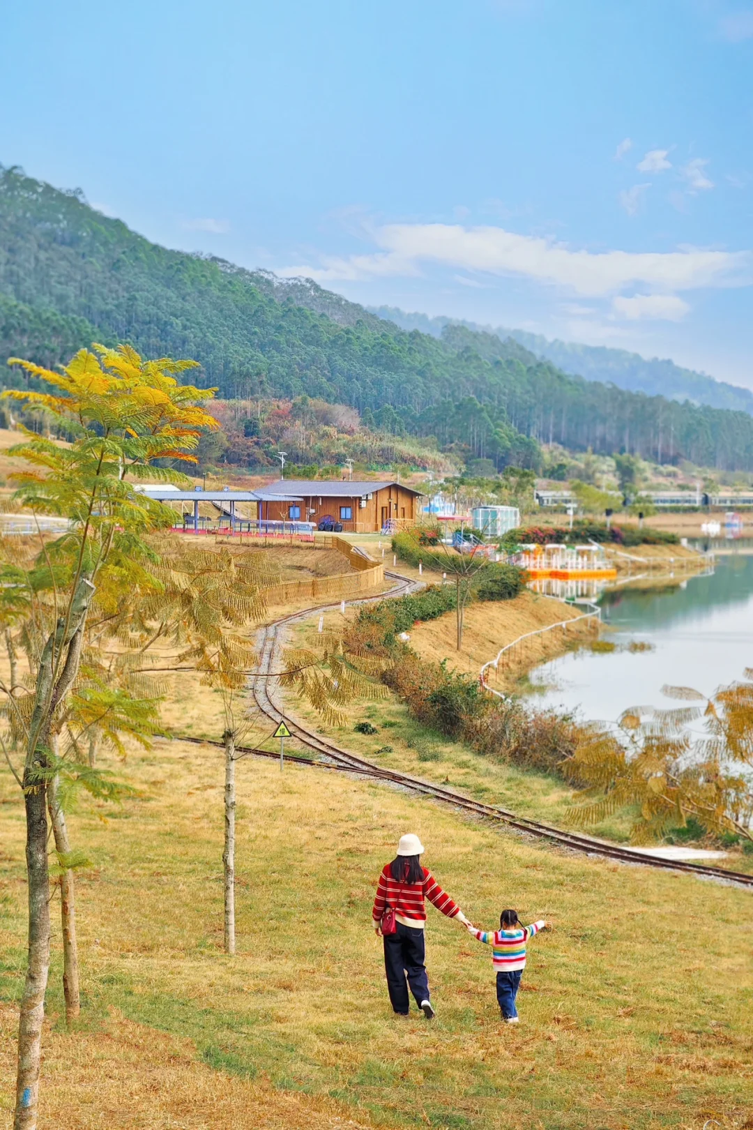 玩疯了‼️这座草原上的游乐园太适合遛娃了